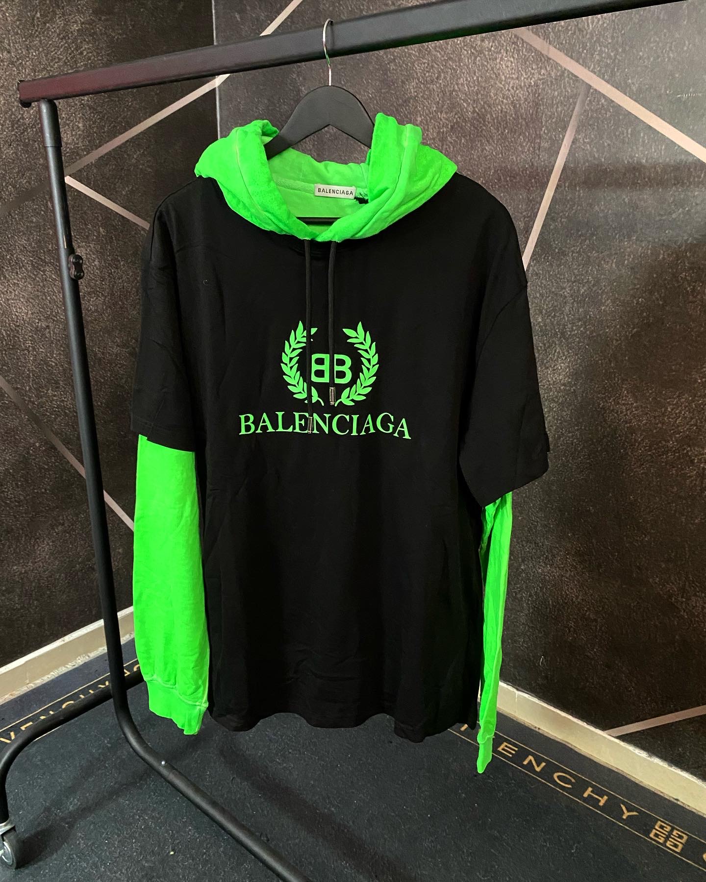 Balenciaga Hoodie – תמונה 2