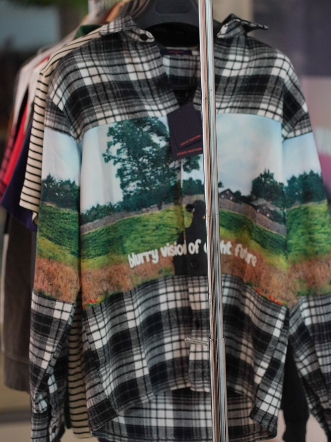 LV SHIRT – תמונה 4