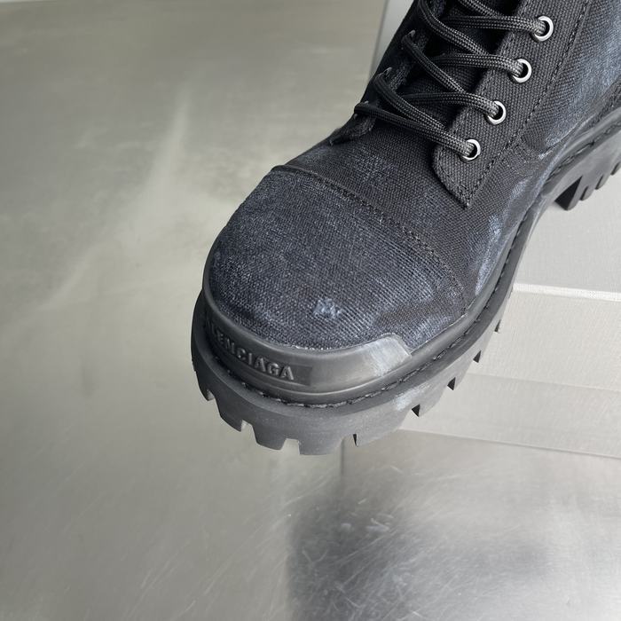 Balenciaga Strike Lace-Up Boots – תמונה 9