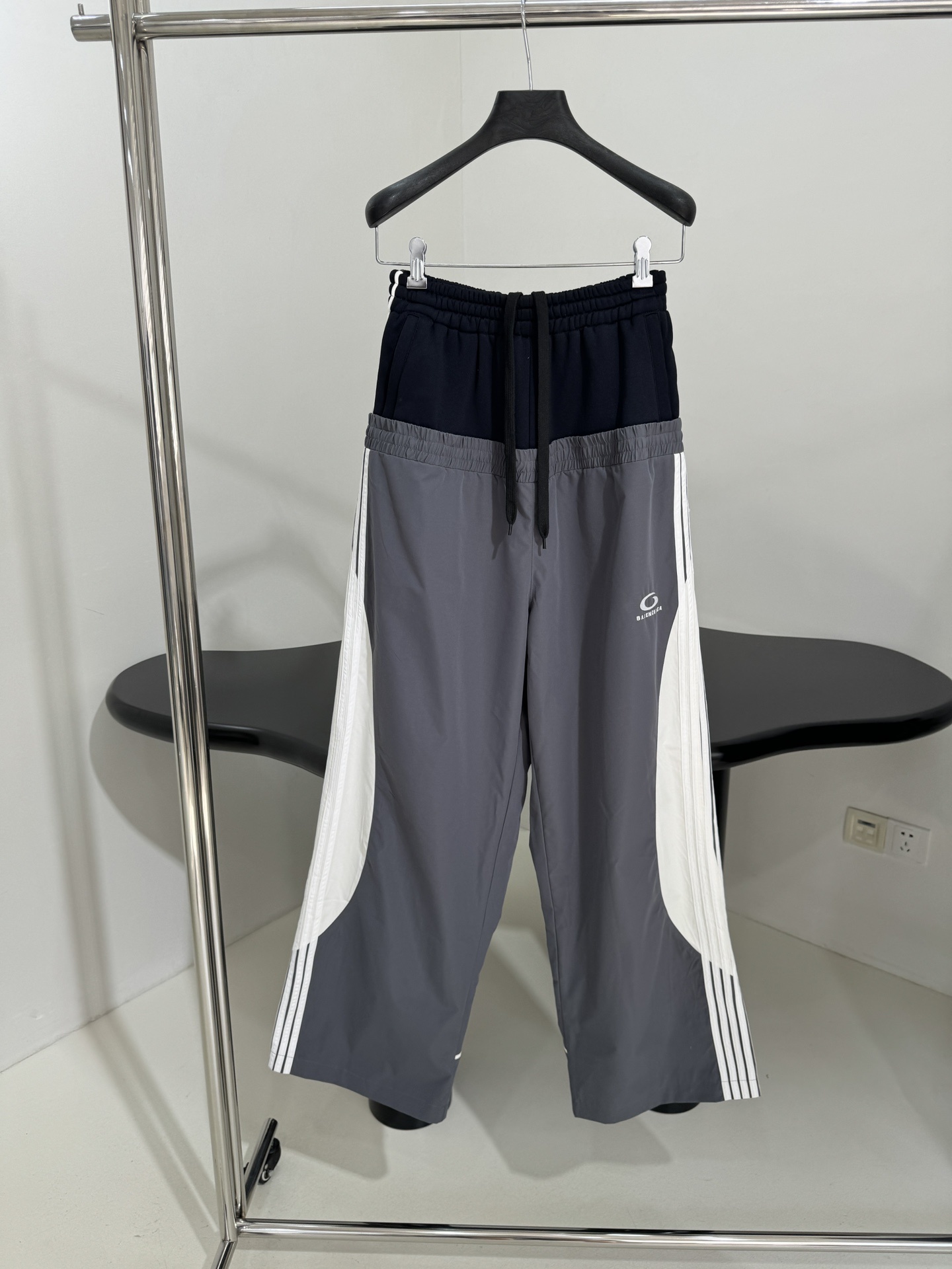 Balenciaga pants – תמונה 2